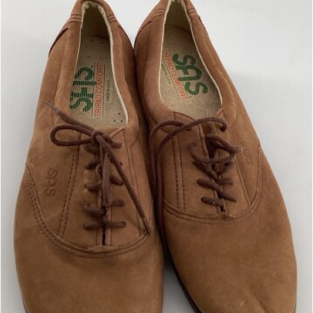 SAS Shoes

• leather
• Oxford
• academia